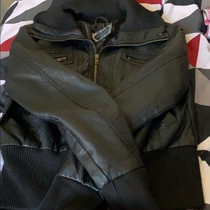 Cropped leather jacket